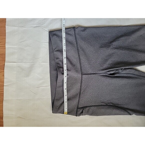 Under Armour US Size M Women's Leggings Medium Grey Compression - Picture 3 of 7
